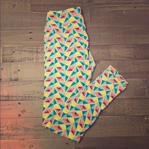 LulaRoe OS leggings. Never worn without tags